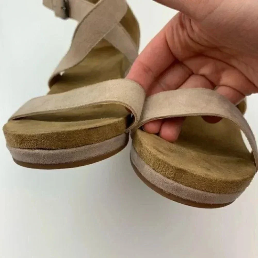 Lucky brand wedges size 6 36 Kenadee taupe suede
